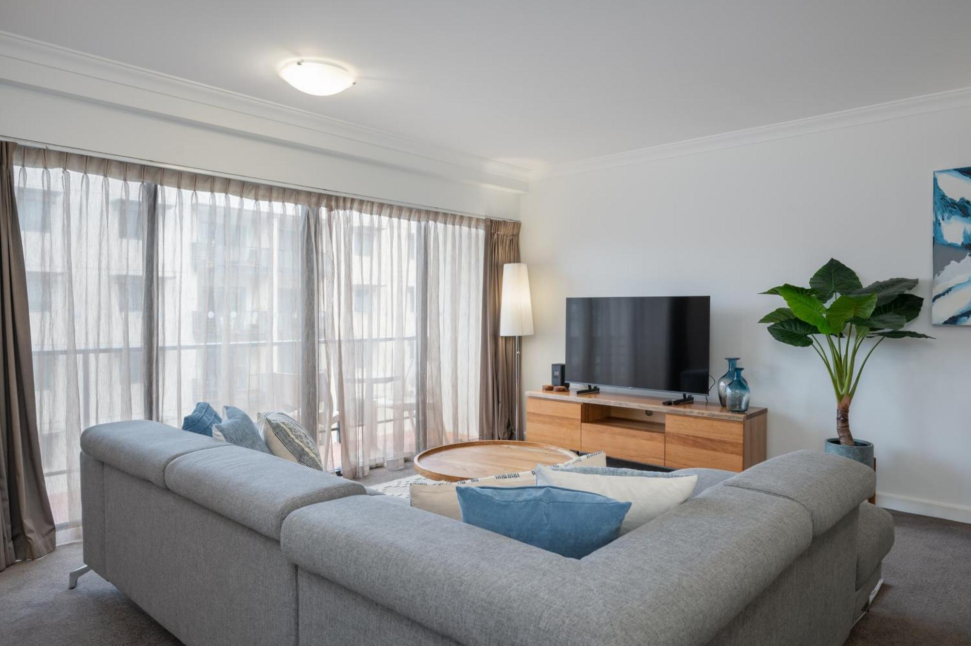Mounts Bay 2 Bedroom - Near Kings Park - Free Parking *